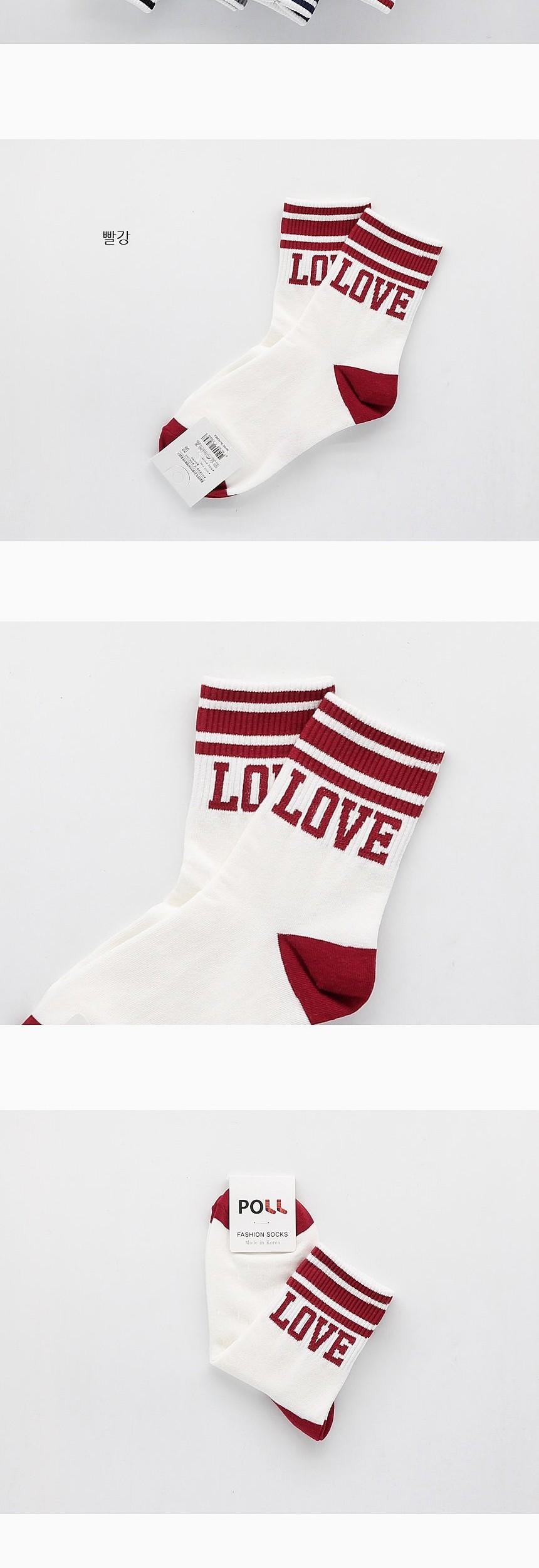 여성용 LOVE 중목양말 여자양말 빨강색 1켤레 여성양말 여자양말 스니커즈양말 여성스니커즈양말 여자스니커즈양말 패션스니커즈양말 중목양말 여성중목양말 여자중목양말 패션중목양말