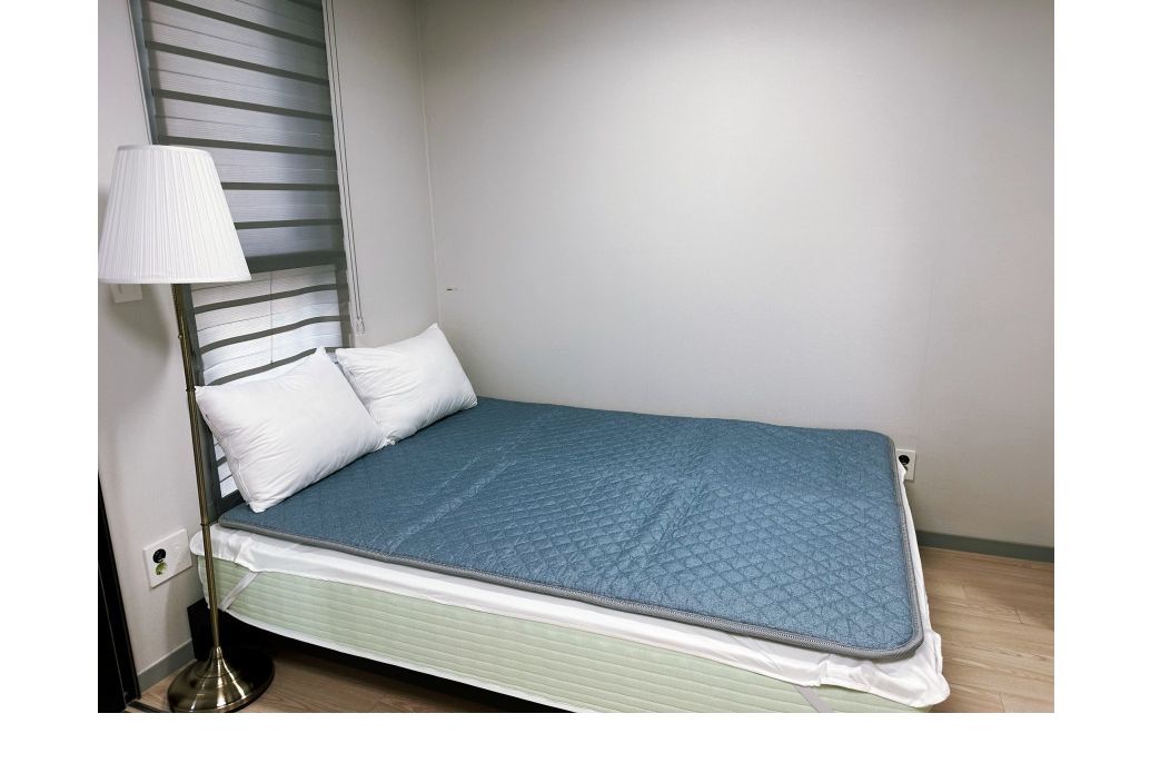 국산 고급 누빔 탄소매트 중 100x180/전기장판/전기요/장판/겨울장판/거실장판/침대전기장판/침대전기요/거