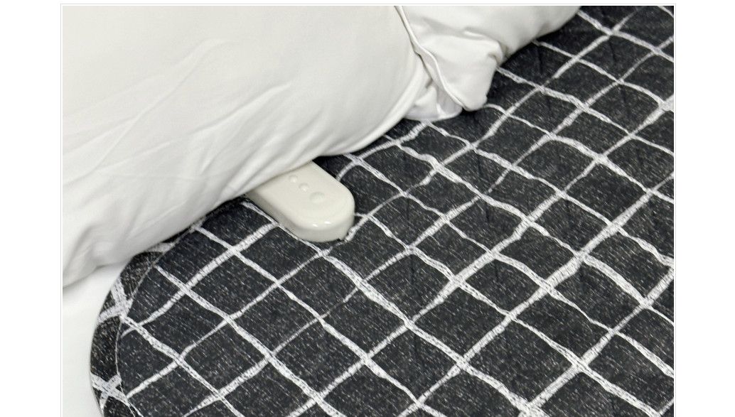 국산 모던체크 전기장판 일반형 대 135x180/전기장판/전기요/장판/겨울장판/거실장판/침대전기장판/침대전