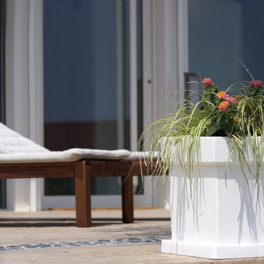 (물구멍X-화이트) 이탈리아 니콜리 턱정사각 PE화분.R3140 40x40x40cm/화분/정원용품/홈가드닝용품/가드닝