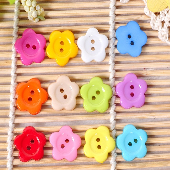 꽃모양 단추 꽃무늬 플라스틱 대용량 500g 공예재료/비즈/비즈공예/비즈재료/공작재료/공예재료/비즈만들기